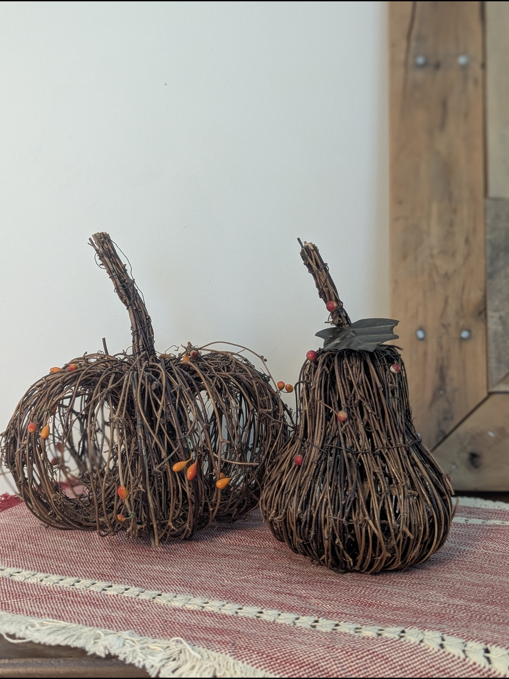 Rustic Brown Vine Pumpkin and Gourd Fall Autumn Decor